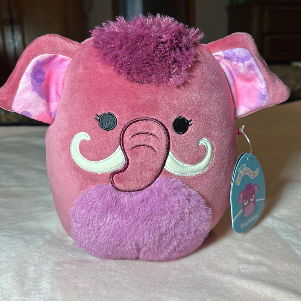 Squishmellow Magdalena, the woolly mammoth in magenta colors, 10”